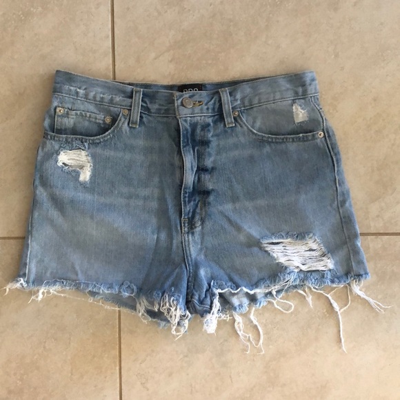 high waisted girlfriend short